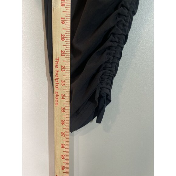 Athleta Aspire Ruched Black Athletic Capri Pants Size 4 Zip Pockets Eco-Friendly - Picture 9 of 12